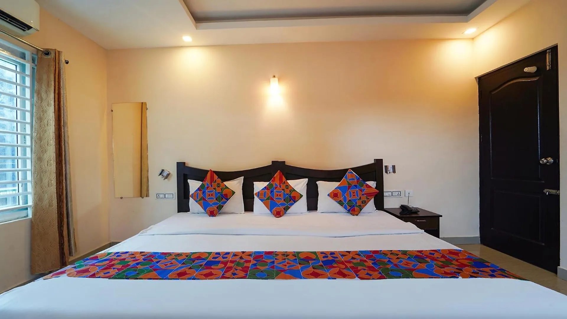 Zion Plaza Hotel Nedumbassery